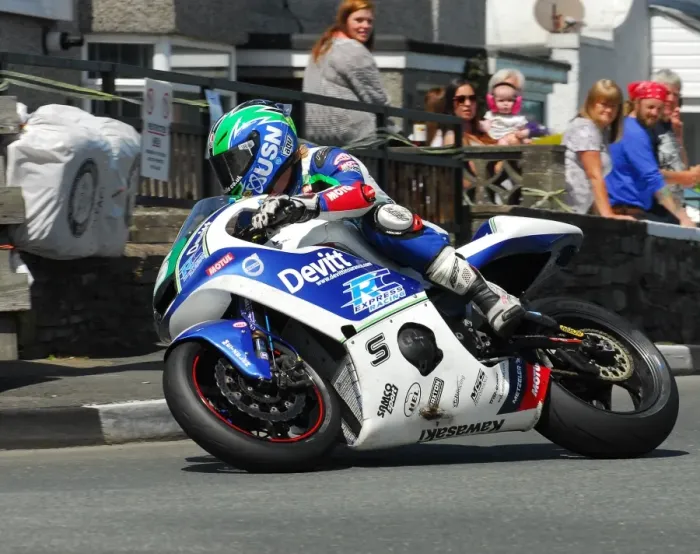 Framed Print : Ivan Lintin (Kawasaki) 2016 Southern 100
