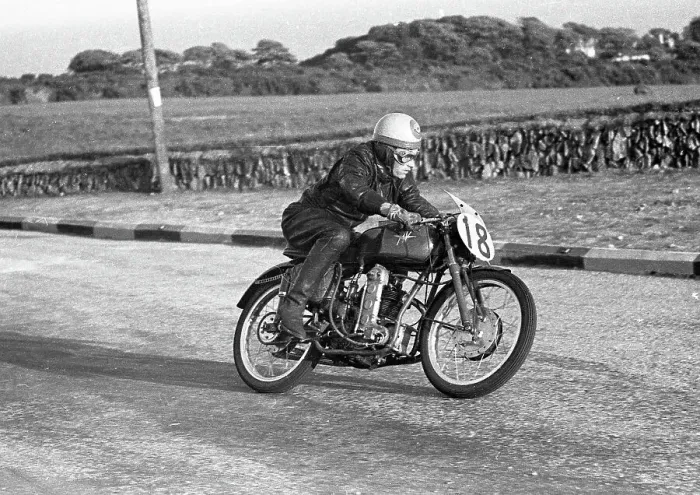 Framed Print : Ivor Lloyd MV 1954 Ultra Lightweight TT Framed Print : Ivor Lloyd MV 1954 Ultra Lightweight TT