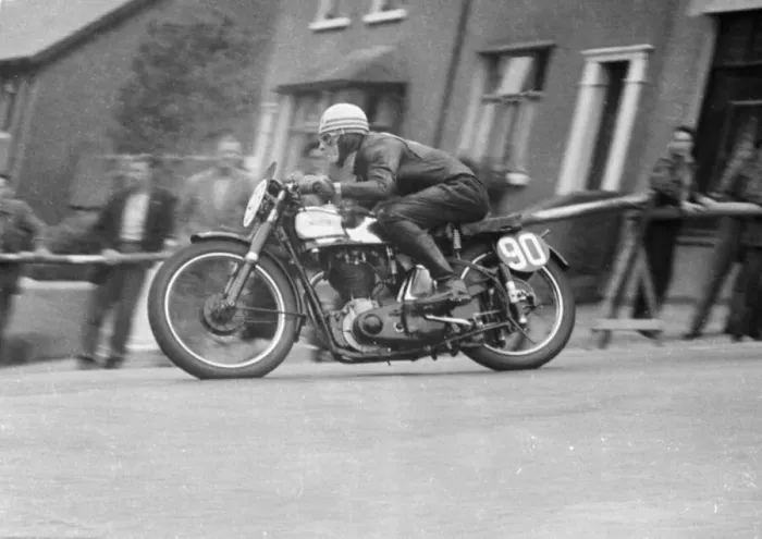 Framed Print : J H Cooper (Norton) 1952 Senior Clubman TT Framed Print : J H Cooper (Norton) 1952 Senior Clubman TT