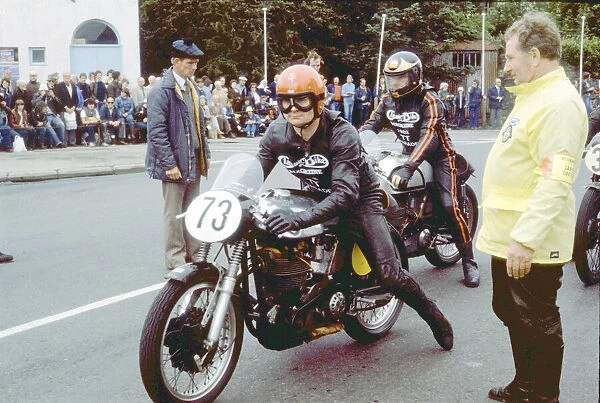 J McMurrow (Norton) 1982 TT Classic Parade