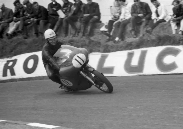 Framed Print : Jack Ahearn (Norton) 1964 Senior TT Framed Print : Jack Ahearn (Norton) 1964 Senior TT