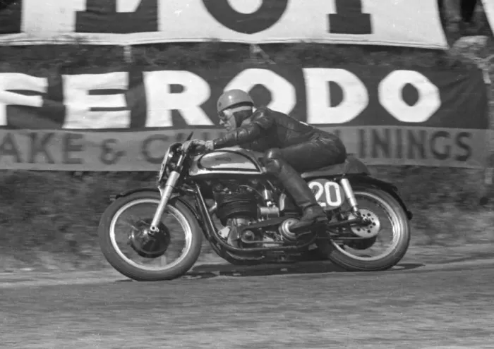 Framed Print : Jack Brett (Norton) 1953 Senior TT Framed Print : Jack Brett (Norton) 1953 Senior TT