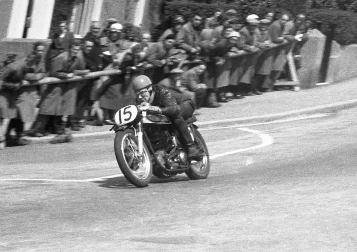 Framed Print : Jack Brett (Norton) 1956 Senior TT Framed Print : Jack Brett (Norton) 1956 Senior TT
