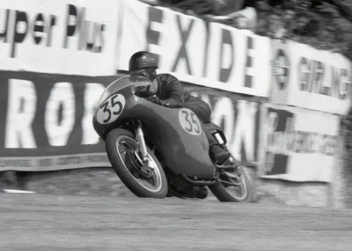 Framed Print : Jack Bullock (Matchless) 1960 Senior TT Framed Print : Jack Bullock (Matchless) 1960 Senior TT