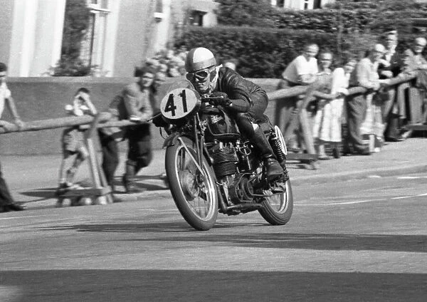 Jack Bullock (Velocette) 1958 Junior Manx Grand Prix