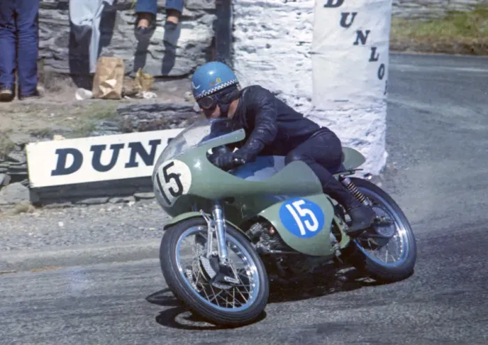 Framed Print : Jack Findlay (Beart Aermacchi) 1969 Junior TT Framed Print : Jack Findlay (Beart Aermacchi) 1969 Junior TT