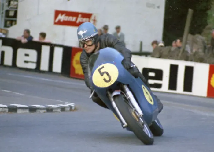 Framed Print : Jack Findlay (Matchless) 1968 Senior TT Framed Print : Jack Findlay (Matchless) 1968 Senior TT