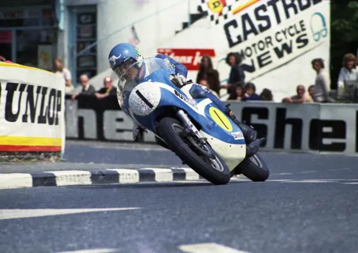Framed Print : Jack Findlay at Quarter Bridge: 1973 Senior TT Framed Print : Jack Findlay at Quarter Bridge: 1973 Senior TT
