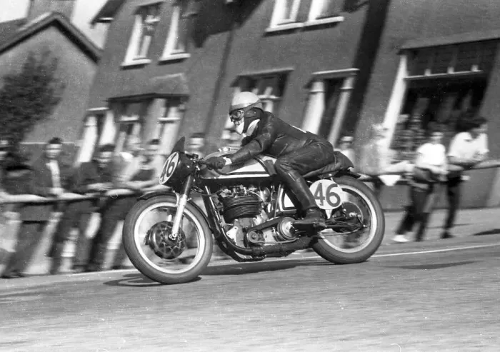 Framed Print : Jack Hull (Norton) 1958 Junior Manx Grand Prix Framed Print : Jack Hull (Norton) 1958 Junior Manx Grand Prix