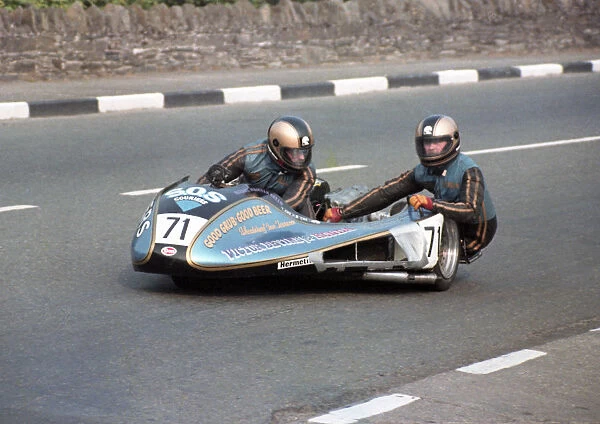 Jack Muldoon & Alistair Green (Yamaha) 1982 Sidecar TT
