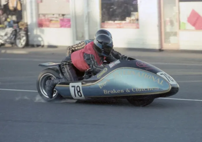Framed Print : Jack Muldoon & Sandy Anderson (Yamaha) 1979 Sidecar TT Framed Print : Jack Muldoon & Sandy Anderson (Yamaha) 1979 Sidecar TT