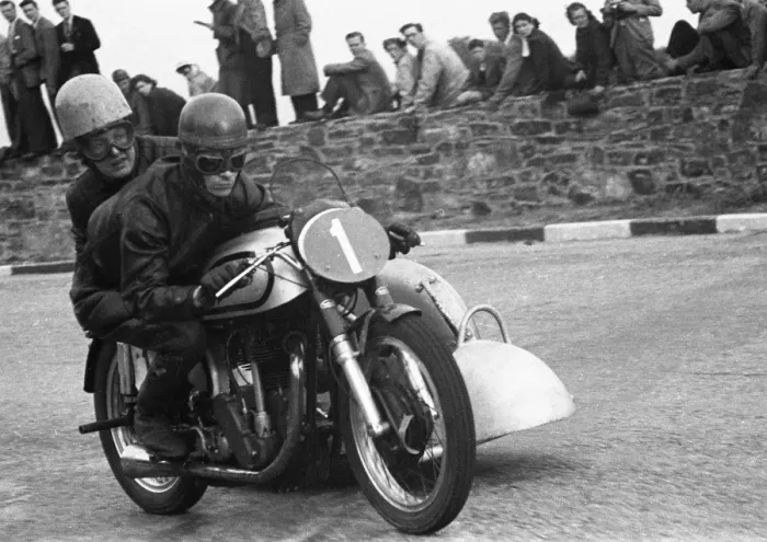 Framed Print : Jack Wijns & Jean Vervoot (Norton) 1954 Sidecar TT Framed Print : Jack Wijns & Jean Vervoot (Norton) 1954 Sidecar TT