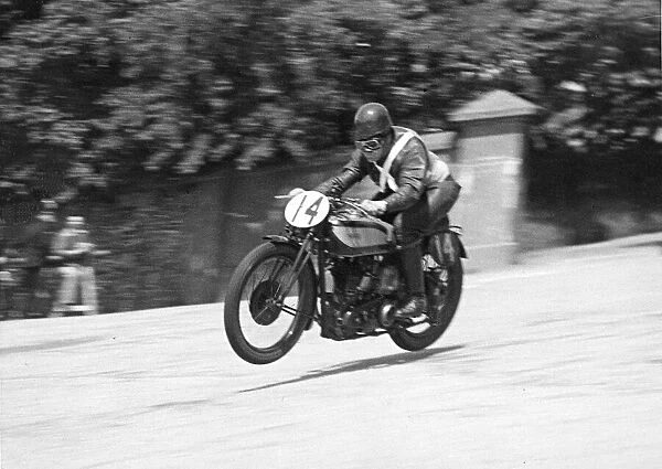Jack Williams (Norton) 1937 Junior TT