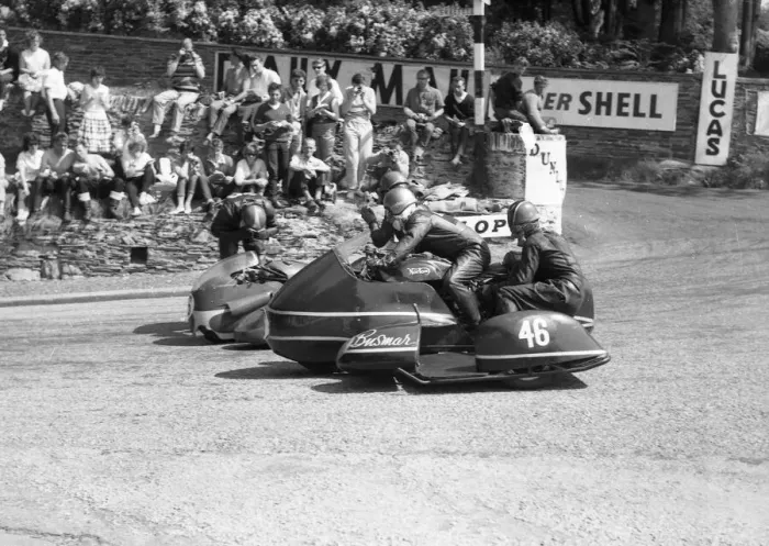 Framed Print : Jackie Foggin & G M Parker (Norton) 1963 Sidecar TT Framed Print : Jackie Foggin & G M Parker (Norton) 1963 Sidecar TT