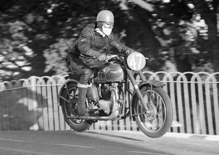 Framed Print : Jacques Pache (Triumph) 1949 Senior Clubman TT Framed Print : Jacques Pache (Triumph) 1949 Senior Clubman TT