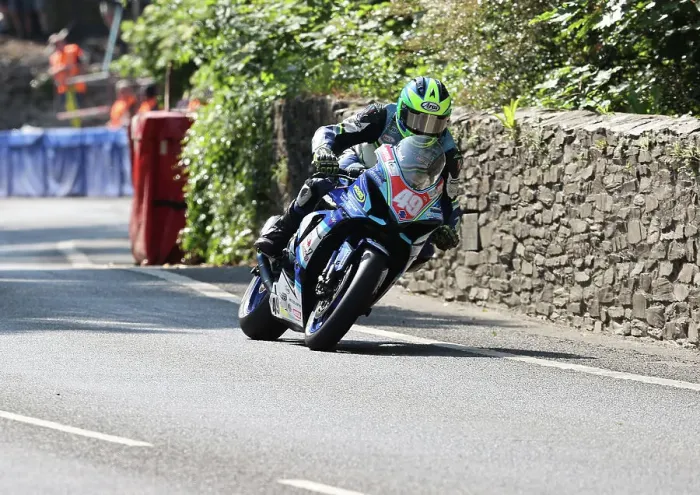 Framed Print : James Chawke Suzuki 2023 Superstock TT