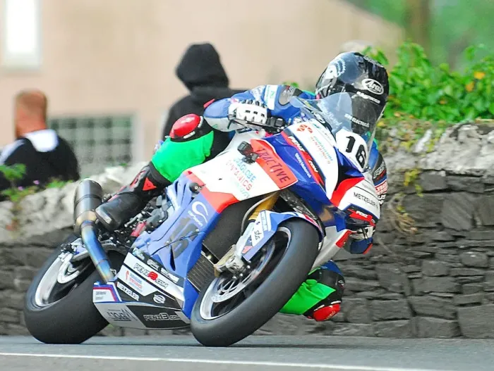 Framed Print : James Coward (BMW) 2018 Superbike TT