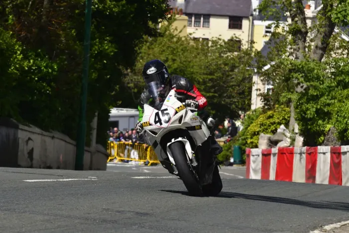 Framed Print : James Coward (Honda) 2015 Superbike TT Framed Print : James Coward (Honda) 2015 Superbike TT