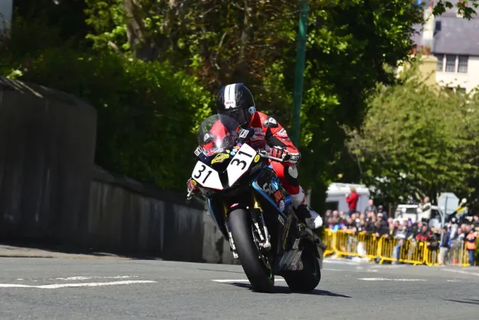 Framed Print : James Cowton (Honda) 2015 Superbike TT Framed Print : James Cowton (Honda) 2015 Superbike TT
