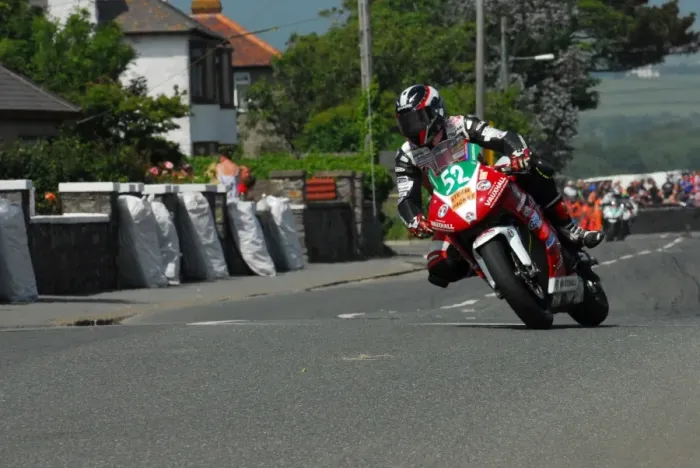 Framed Print : James Cowton (Kawasaki) 2013 Southern 100 Framed Print : James Cowton (Kawasaki) 2013 Southern 100