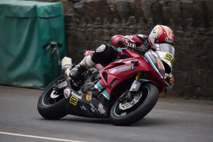 Framed Print : James Cowton (Kawasaki) 2018 Southern 100 Framed Print : James Cowton (Kawasaki) 2018 Southern 100