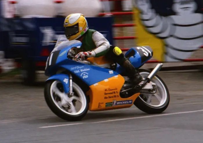 Framed Print : James Crumpton (JCB Honda) 1999 Ultra Lightweight TT Framed Print : James Crumpton (JCB Honda) 1999 Ultra Lightweight TT