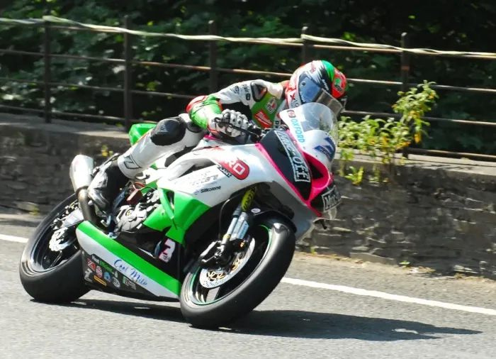 Framed Print : James Hillier (Kawasaki) 2016 Supersport 1 TT Framed Print : James Hillier (Kawasaki) 2016 Supersport 1 TT