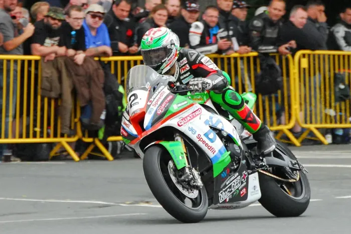 Framed Print : James Hillier (Kawasaki) 2018 Superbike TT Framed Print : James Hillier (Kawasaki) 2018 Superbike TT