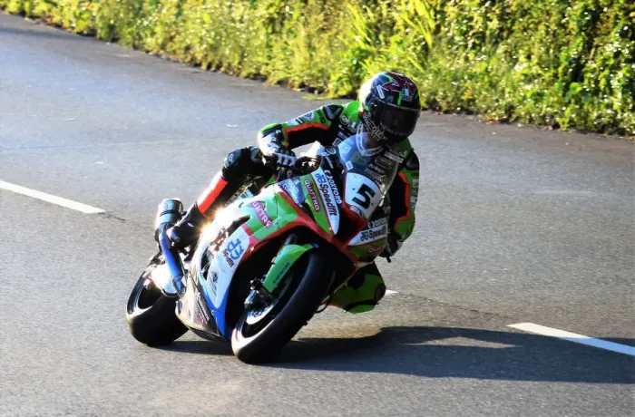 Framed Print : James Hillier (Kawasaki) 2019 Senior TT Framed Print : James Hillier (Kawasaki) 2019 Senior TT