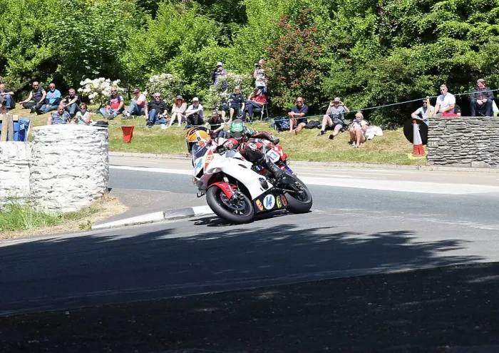 Framed Print : James Hind Yamaha 2023 Supersport TT Framed Print : James Hind Yamaha 2023 Supersport TT