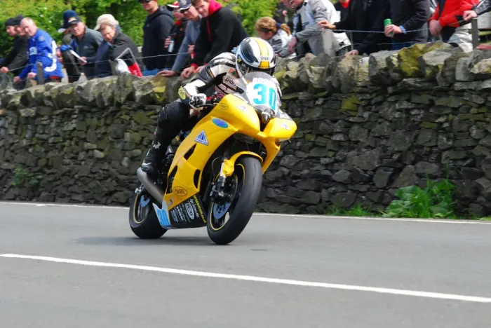 Framed Print : James McBride (Yamaha) 2010 Supersport TT