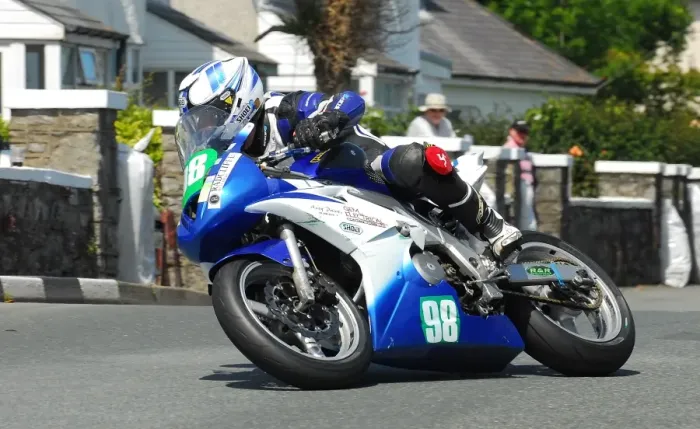 Framed Print : James Smith (Suzuki) 2016 Southern 100 Framed Print : James Smith (Suzuki) 2016 Southern 100