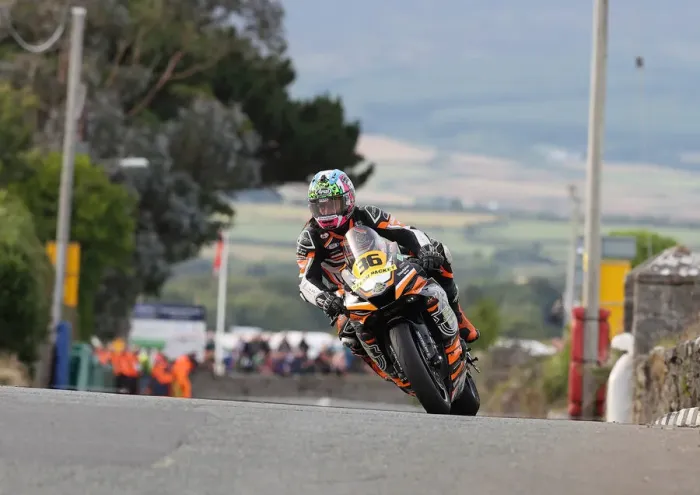Framed Print : Jamie Coward (Yamaha) 2022 Southern 100 Framed Print : Jamie Coward (Yamaha) 2022 Southern 100