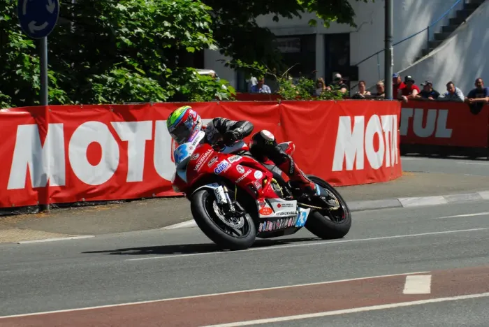 Framed Print : Jamie Hamilton (Kawasaki) 2013 Supersport TT Framed Print : Jamie Hamilton (Kawasaki) 2013 Supersport TT