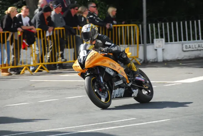 Framed Print : Jamie Hodson (Yamaha) 2014 Junior Manx Grand Prix