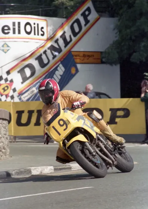 Framed Print : Jamie McManus (Yamaha) 1987 Senior Manx Grand Prix