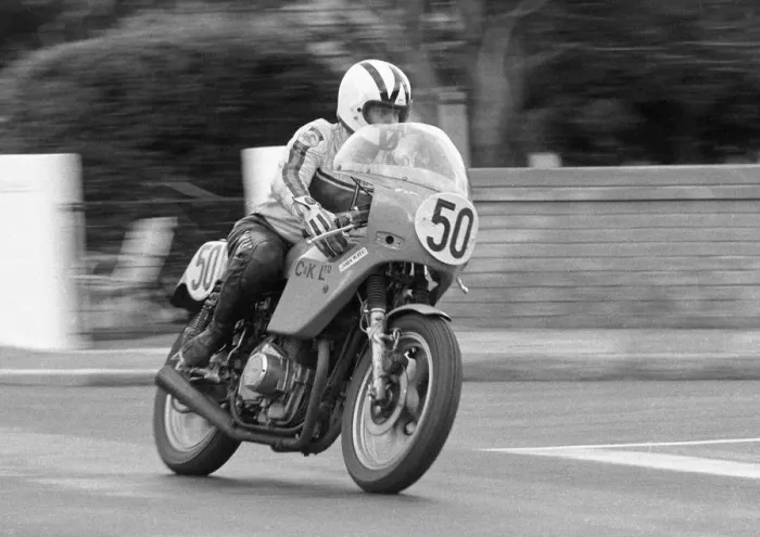 Framed Print : Jamie Watt (Laverda) 1983 Senior Manx Grand Prix Framed Print : Jamie Watt (Laverda) 1983 Senior Manx Grand Prix