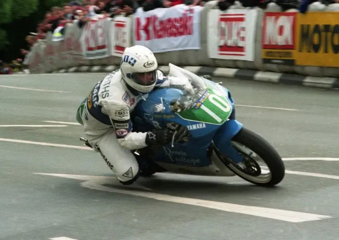 Framed Print : Jason Griffiths (Yamaha) 2000 Lightweight TT Framed Print : Jason Griffiths (Yamaha) 2000 Lightweight TT