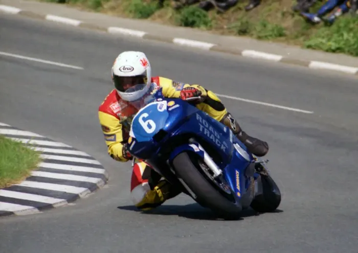 Framed Print : Jason Griffiths (Yamaha) 2002 Junior 600 TT Framed Print : Jason Griffiths (Yamaha) 2002 Junior 600 TT