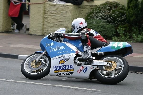 Jason Griffiths (Yamaha) 2004 Lightweight 400 TT
