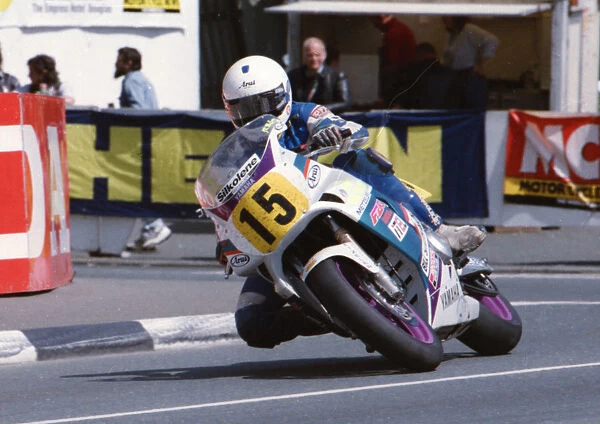 Jason McEwen (Yamaha) 1994 Supersport 600 TT