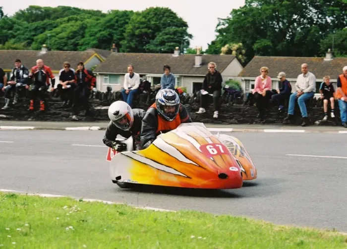 Framed Print : Jean-Claude Huet & Emmanuel Nicholas (Ireson Kawasaki) 2004 Sidecar TT Framed Print : Jean-Claude Huet & Emmanuel Nicholas (Ireson Kawasaki) 2004 Sidecar TT