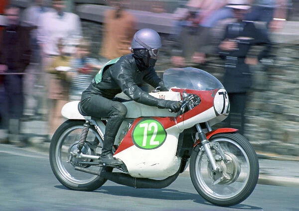 Jean Louis Pasquier (Yamaha) 1969 Lightweight TT