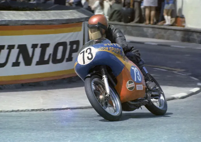 Framed Print : Jeff Boniface (Norton) 1973 Junior TT Framed Print : Jeff Boniface (Norton) 1973 Junior TT