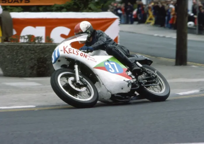Framed Print : Jeff Jones (BSA) 1977 Jubilee TT Framed Print : Jeff Jones (BSA) 1977 Jubilee TT