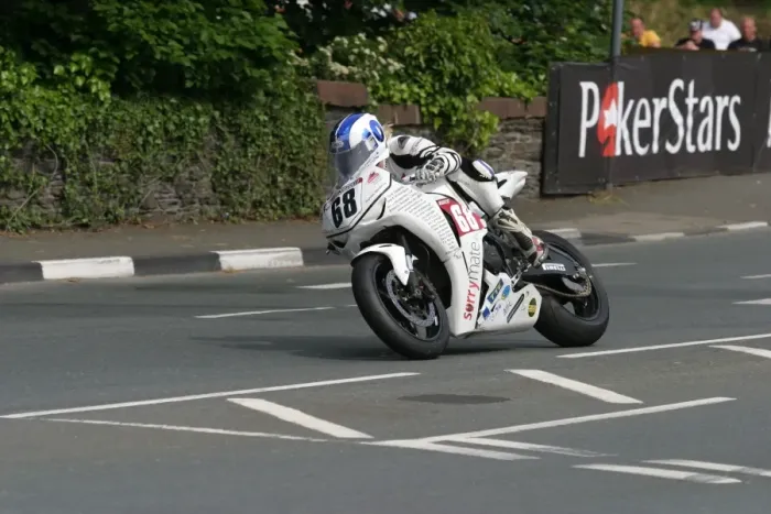 Framed Print : Jenny Tinmouth (Honda) 2010 Superbike TT Framed Print : Jenny Tinmouth (Honda) 2010 Superbike TT