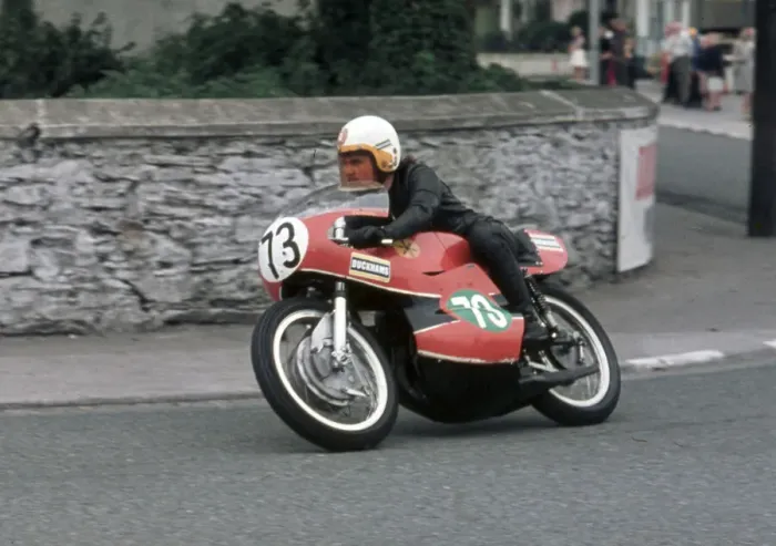 Framed Print : Jeremy Davies (Yamaha) 1973 Lightweight Manx Grand Prix Framed Print : Jeremy Davies (Yamaha) 1973 Lightweight Manx Grand Prix