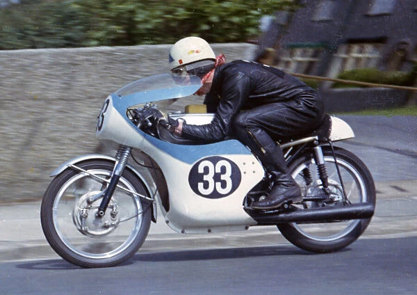 Jim Curry (Honda) 1965 Ultra Lightweight TT