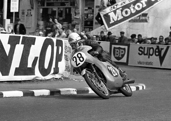 Jim Curry (Honda) 1966 Ultra Lightweight TT