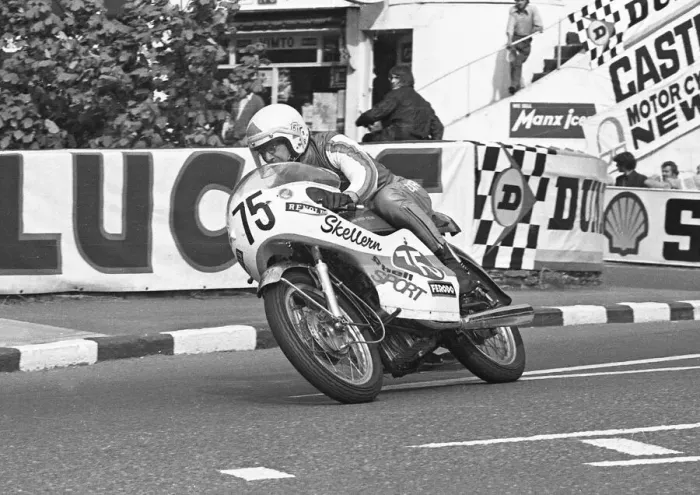 Framed Print : Jim Curry (Honda) 1973 Production 250 TT Framed Print : Jim Curry (Honda) 1973 Production 250 TT